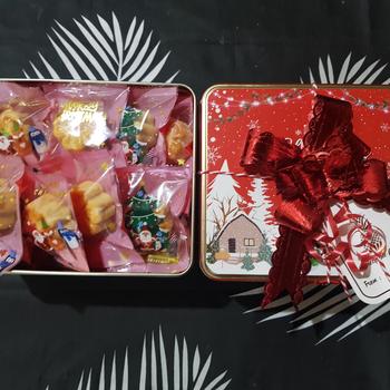 Product Review of Kaleng Natal toples kue kering kotak wadah Christmas from Tokopedia customer review 1