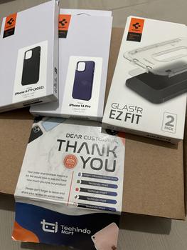 Product Review of Tempered Glass iPhone 14 Pro Max Plus Spigen Glas tR EZ Fit Full Clear from Tokopedia customer review 0