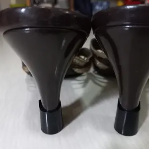 Pelindung sepatu hak tinggi wanita transparan tapal kuda