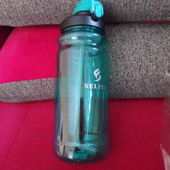 Product Review of Botol Minum Besar Jumbo Travelling Botol Seliya 2 liter BPA from Tokopedia customer review 0