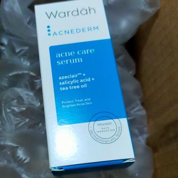 Product Review of WARDAH 5% Azeclair + Salicylic Acid serum Acnederm Acne Care 15 ml - Serum dengan Tea Tree Oil - Serum Jerawat dan Mencerahkan Kulit - Menyamarkan Noda Bekas, Mengurangi Minyak Berlebih - Skincare from Tokopedia customer review 1