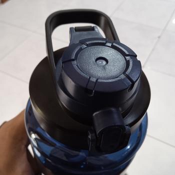 Product Review of Botol Minum Besar Jumbo Travelling Botol Seliya 2 liter BPA from Tokopedia customer review 0