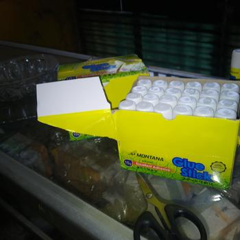 Product Review of MONTANA Glue Stick Lem Batang 10g 24 Pcs Strong Adhesive Perekat Serbaguna GS-10/Box from Tokopedia customer review 0