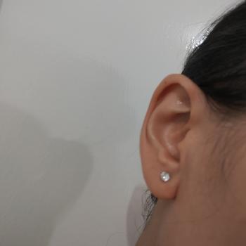 Product Review of Anting Tusuk Titanium Anti Karat Bulat Satu Mata Asli Wanita Silver from Tokopedia customer review 0