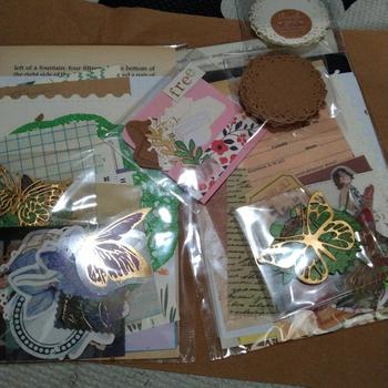Product Review of kertas doily mini isi 4 hiasan doilie scrapbook from Tokopedia customer review 0