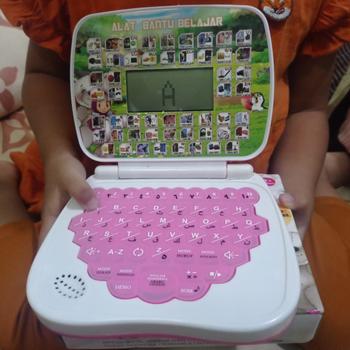 Product Review of Mainan Edukasi Anak Laptop Karakter Mini 4 bahasa Fitur layar Toys Alat Perempuan from Tokopedia customer review 0