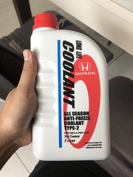 Product Review of Air Cairan Pendingin BIRU HONDA Radiator Coolant TYPE 2 Biru Genuine original baru 1 botol 1 liter Made In Thailand car from Tokopedia customer review 3