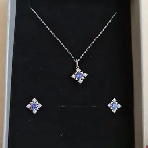 Eclat & Garnet - S925 ICE SNOWFLAKES SOLITAIRE EARRINGS LTE Perhiasan Zircon Premium 925 Sterling Silver with 18K Gold Plating Anting Perak Wanita Lapis Emas Aksesoris Wanita Elegant