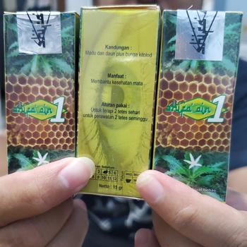 Product Review of Shifa Ain 1| Syifa ain Herbal Tetes Mata Agar Mata Jernih Tidak Merah & Iritasi | Minus tinggi, Plus ,Silinder Katarak, Berlemak  Recomended Original from Tokopedia customer review 0