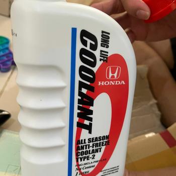 Product Review of Air Cairan Pendingin BIRU HONDA Radiator Coolant TYPE 2 Biru Genuine original baru 1 botol 1 liter Made In Thailand car from Tokopedia customer review 1