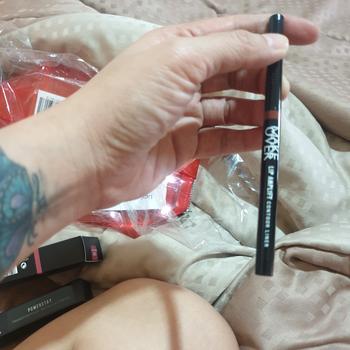 Product Review of [ Dubai Fashion Week ] MAKE OVER Lip Amplify Contour Liner 0.2 g - Lip Liner Lipstick Lipstik DFW Nadya Hutagalung Pony Mira Agile Zsa Zsa Utari from Tokopedia customer review 1