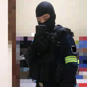 TaffSPORT Mixxar Gelang Reflektif Memantulkan Cahaya Safety Reflective Arm Wrist Ankle Band untuk Visibilitas Keamanan Olahraga Lari Sepeda Outdoor di Malam Hari