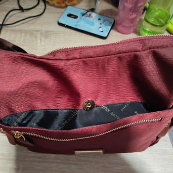 Product Review of Phillipe Jourdan Aurora Tas Selempang Wanita Maroon from Tokopedia customer review 3