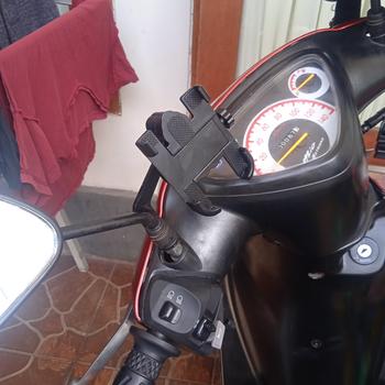 Product Review of Holder hp spion BESI penahan ponsel penyangga pencagak pegangan stand handphone di motor original kuat aman anti slip mudah di gunakan NB20 from Tokopedia customer review 1