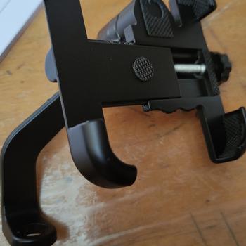 Product Review of Holder hp spion BESI penahan ponsel penyangga pencagak pegangan stand handphone di motor original kuat aman anti slip mudah di gunakan NB20 from Tokopedia customer review 1