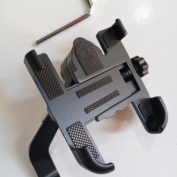Product Review of Holder hp spion BESI penahan ponsel penyangga pencagak pegangan stand handphone di motor original kuat aman anti slip mudah di gunakan NB20 from Tokopedia customer review 2