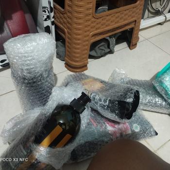 Product Review of MuTouch Goat's Milk Shower Cream Pearl and Mulberry 800ml (Sabun Mandi) from Tokopedia customer review 0