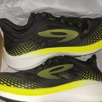 Product Review of Sepatu 910 Nineten Haze 1.5 - Hitam/Hijau Neon/Putih (Running) from Tokopedia customer review 2
