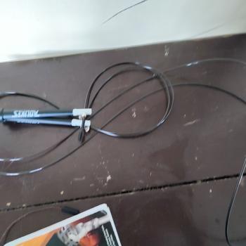 Product Review of 3201 AOLIKES SKIPPING ROPE TALI SKIPING CARDIO MUAY THAI LOMPAT TALI from Tokopedia customer review 1