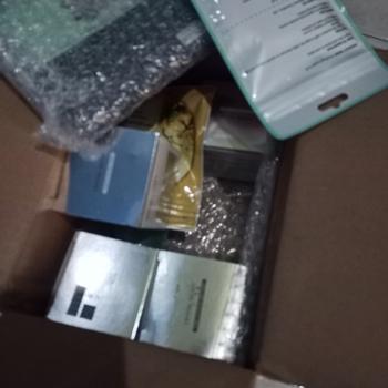Product Review of ENVIO - IMPLORA Eyeshadow Beauty Palette 12 Warna/ 13 Warna/ Kupu/ 9in1 from Tokopedia customer review 0
