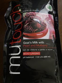 Product Review of MuTouch Goat's Milk Shower Cream Pearl and Mulberry 800ml (Sabun Mandi) from Tokopedia customer review 0