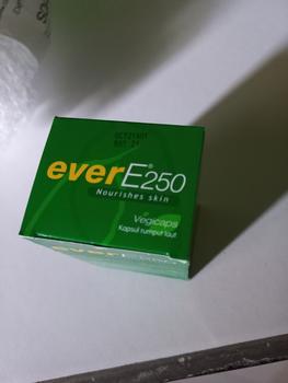 Product Review of ever e 250 30 kapsul lunak from Tokopedia customer review 1