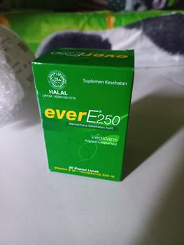 Product Review of ever e 250 30 kapsul lunak from Tokopedia customer review 2
