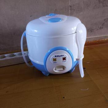 Product Review of MIYAKO MCM606AB Magic Com Rice Cooker 0,6 Liter - Nuansa Samarinda from Tokopedia customer review 0