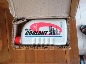 Product Review of Air Cairan Pendingin BIRU HONDA Radiator Coolant TYPE 2 Biru Genuine original baru 1 botol 1 liter Made In Thailand car from Tokopedia customer review 3