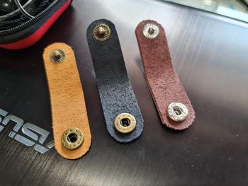 Product Review of Klip Kabel Data Kulit Sapi Asli - Kancing ATG / Bakar - Warna Hitam from Tokopedia customer review 0