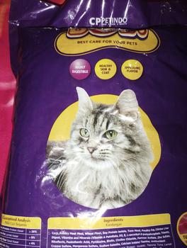 Product Review of Makanan Kucing Bolt Repack 800GR Murah Tuna Cat Food MURAH !!! from Tokopedia customer review 0
