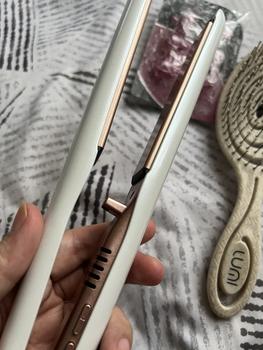 Product Review of Lumi White Slim Line Straightener 1 Inch from Tokopedia customer review 0