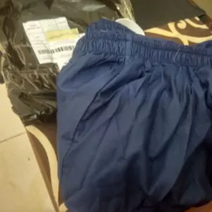 BED SKIRT / PENUTUP DIPAN / ROK TEMPAT TIDUR