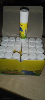 Product Review of MONTANA Glue Stick Lem Batang 10g 24 Pcs Strong Adhesive Perekat Serbaguna GS-10/Box from Tokopedia customer review 1