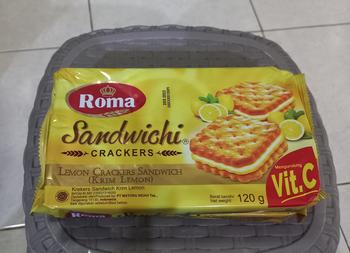 Product Review of Roma Sandwichi Sandwich LEMON Biskuit Biscuit Krim Lemon Carckers from Tokopedia customer review 0