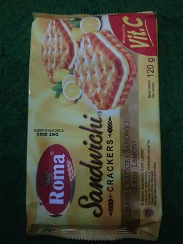 Product Review of Roma Sandwichi Sandwich LEMON Biskuit Biscuit Krim Lemon Carckers from Tokopedia customer review 0