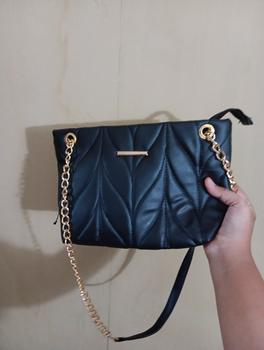 Product Review of [ZEAVA] Grace Slingbag - Tas Selempang Wanita/Shoulder Bag/Fashion Slingbag from Tokopedia customer review 0