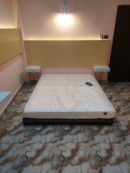 Product Review of Kasur Spring Bed Zinus Deluxe Mattress in a Box Tebal 15cm Furniture from Tokopedia customer review 0