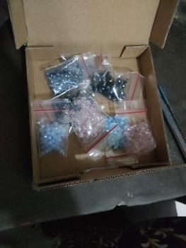 Product Review of kristal ceko bulat manik payet kristal beads ukuran 4 mm per 50 pcs crystal manik  tempel  kristal from Tokopedia customer review 0