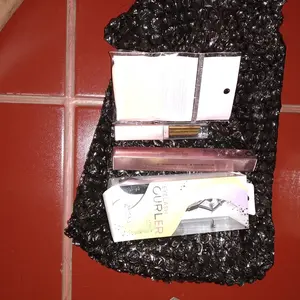 MIREYA POWDER SPONGE KOTAK COKLAT (CALL ME)