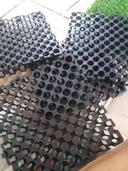 Product Review of DRAINASE RUMPUT SINTETIS tebal 3 CM UK 25 x 25 CM (HARGA PABRIK) from Tokopedia customer review 0