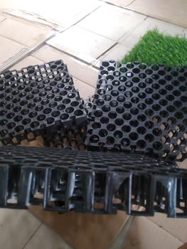 Product Review of DRAINASE RUMPUT SINTETIS tebal 3 CM UK 25 x 25 CM (HARGA PABRIK) from Tokopedia customer review 2