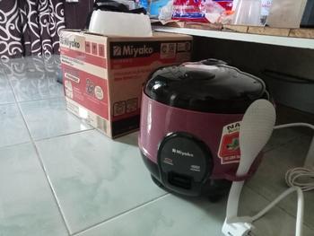 Product Review of Rice Cooker Miyako MCM 609 Magiccom kecil 0,6 liter from Tokopedia customer review 0