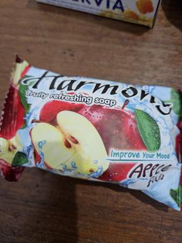 Product Review of Sabun Mandi Harmony Batang (Jual Eceran) - Aroma Buah Lemon Orange Wanginya  Tubuh  Soap Mencerahkan Tangan Membersihkan from Tokopedia customer review 0