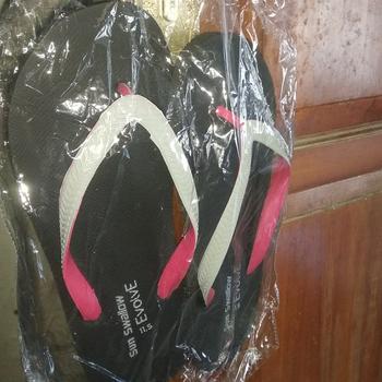 Product Review of Pria Sandal Jepit Jumbo Sun Swallow Evolve 10.5 dan 11.5 Sendal Karet Hitam Cowok from Tokopedia customer review 1