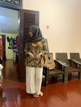 Product Review of Couple Baju Batik Seragam Kerja Blouse Kemeja Kancing Depan Terbaru 03 from Tokopedia customer review 1