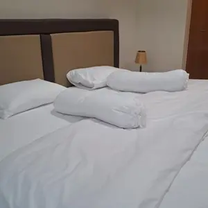 Inner Duvet Katun Premium King|Queen|Single Hotel Polos Putih