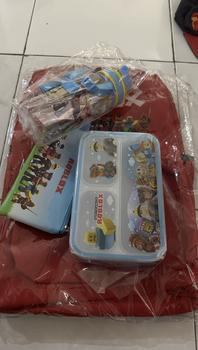 Product Review of Set kotak makan roblox dan tempat minum roblox dapat keduanya from Tokopedia customer review 0