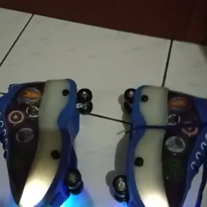 Sepatu roda LED karakter anak Roda 4 / Roller shoes 4 roda LED