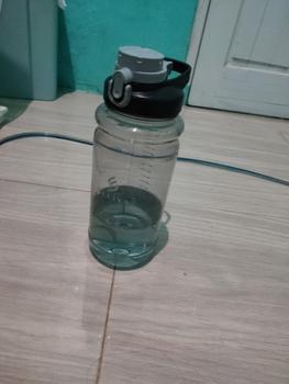 Product Review of Botol Minum Besar Jumbo Travelling Botol Seliya 2 liter BPA from Tokopedia customer review 0